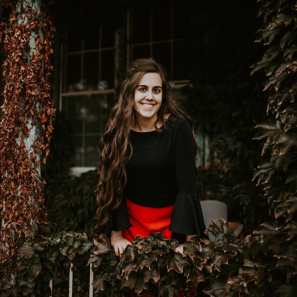 Meet your Posher, Amy